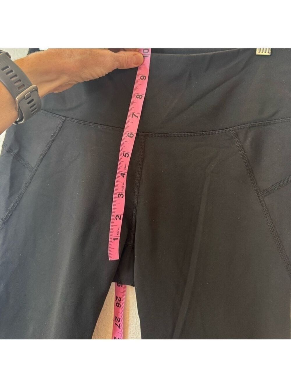 ☀️ ATHLETA Reflective Running Capris - Picture 6 of 10